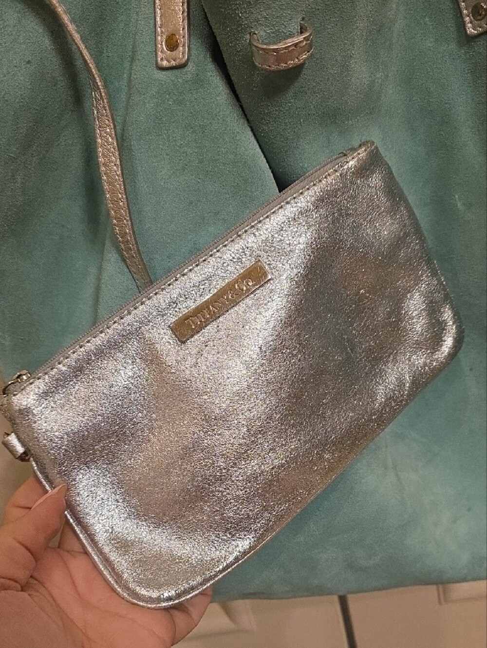 Tiffany & Co. Metallic Silver Tote with REVERSIBLE Tiffany Blue - Picture 5 of 13